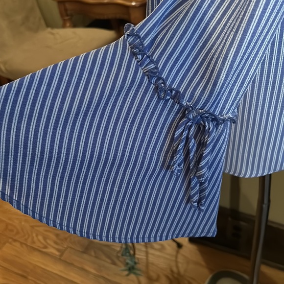 Peasant Top Striped Flowers Size S - Picture 3 of 10